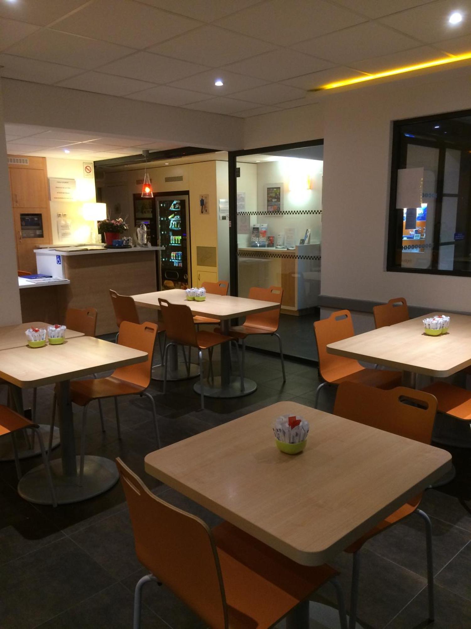 Ibis Budget Verdun Екстериор снимка